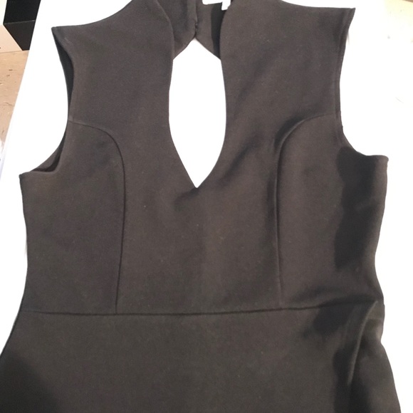 Black dress 👗 - Picture 4 of 6